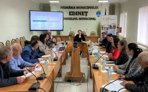 ADR Nord a desfășurat al doilea atelier practic în domeniul scrierii, monitorizării și evaluării proiectelor de dezvoltare pentru orașele-poli de creștere Edineț și Soroca 